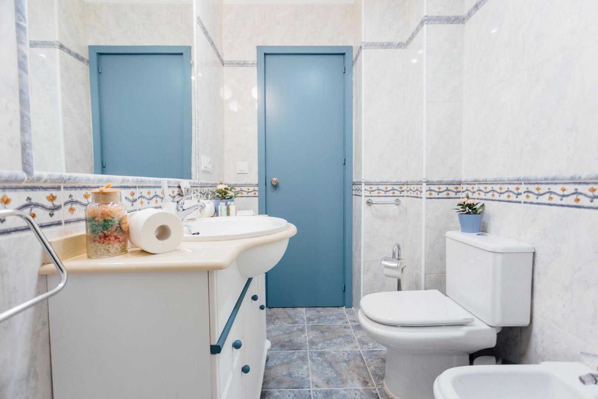 Apartmán Stunning And Colorful- 4Bd 2Bth- Santa Cruz Sevilla Exteriér fotografie